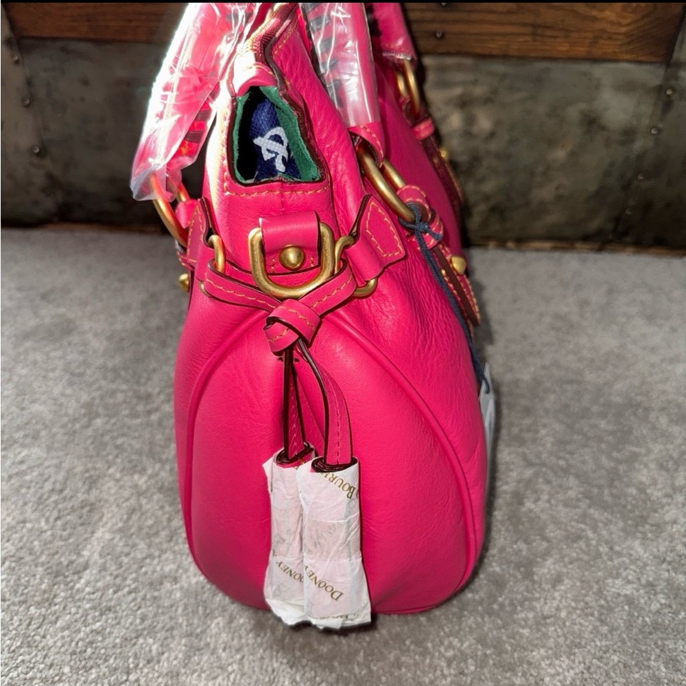 NWT Dooney & Bourke Florentine satchel in Fuchsia with strap - Picture 6 of 10
